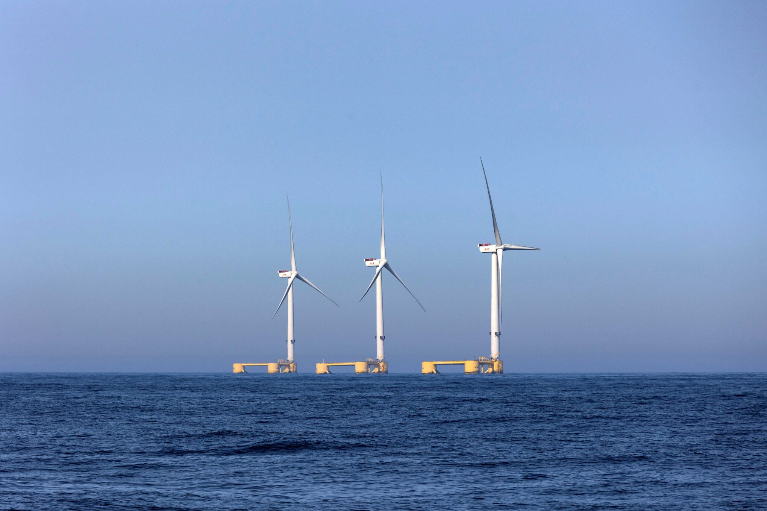 Ocean Winds and Banque des Territoires awarded new 250 MW floating
