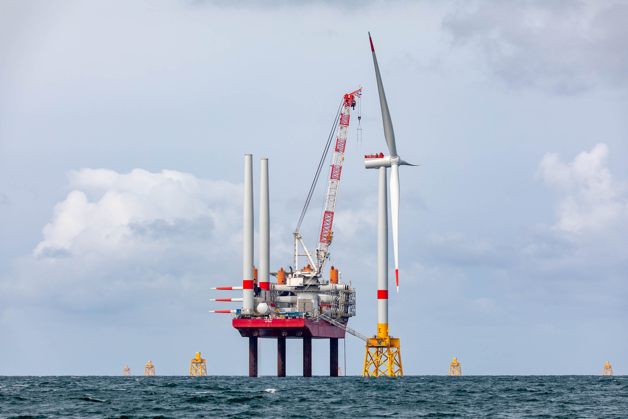 Ocean Winds celebrates the installation of the first turbine at